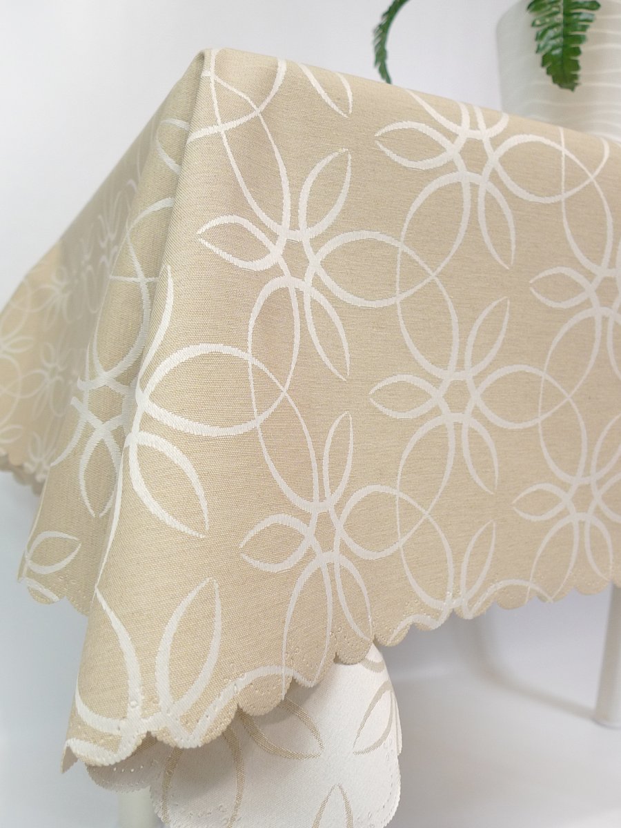 Тефлоновая скатерть Mori Гарди